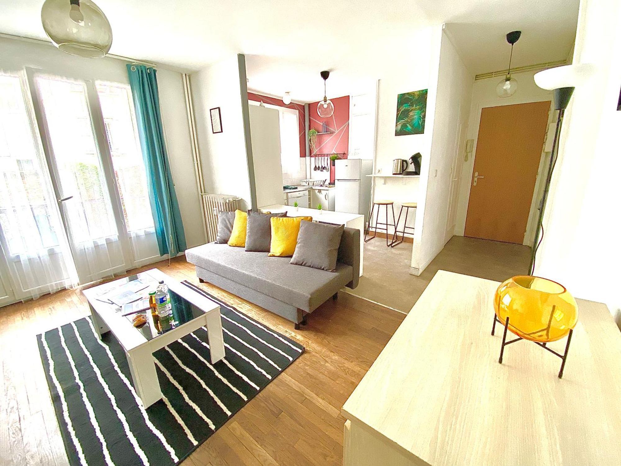 Le Chinchauvaud, Spacieux Avec Balcon Limoges Dış mekan fotoğraf